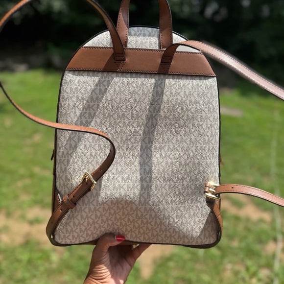 Michael Kors Backpack✨NWT✨ - Picture 2 of 3